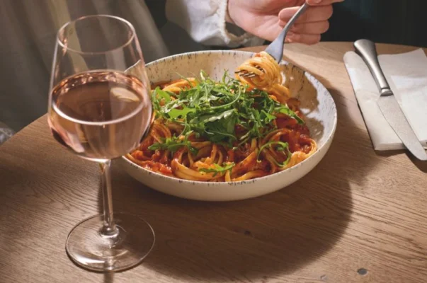 Premier Inn Meal Deal: Main Meal + Starter/Dessert + Drink, Unlimited Breakfast & Kids Eat Free