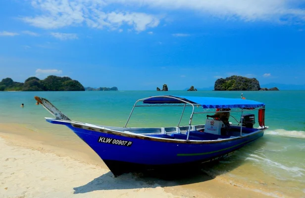 London–Kuala Lumpur–Langkawi Return Flights (Nov–Dec) + Penang–Singapore–London Add-on