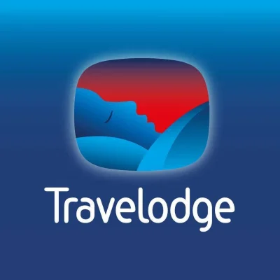 Travelodge 1 Night Stay Near Theme Parks for 2 People or Family (Alton Towers/Chessington/Warwick Castle)