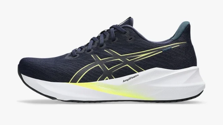 ASICS VERSABLAST 4 Running Shoes Size 6.5